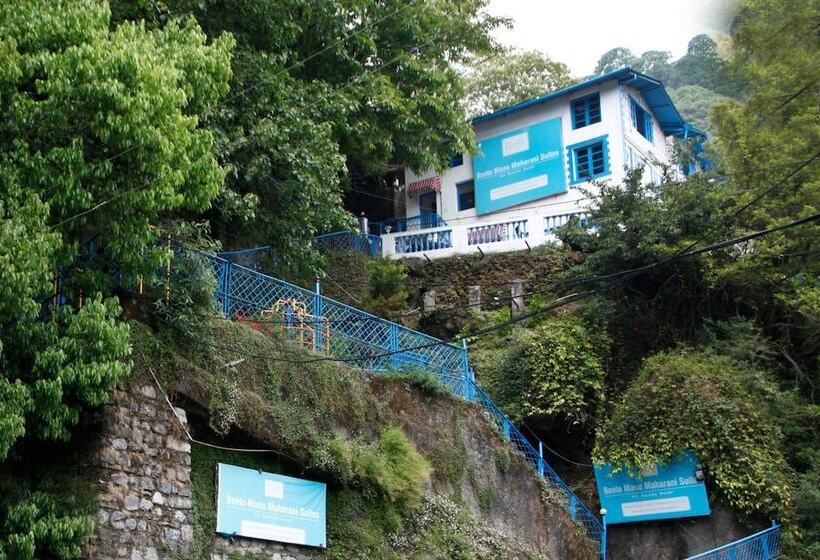 酒店 Manu Maharani Regency