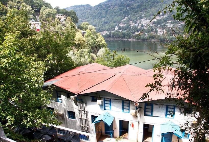 فندق Manu Maharani Regency