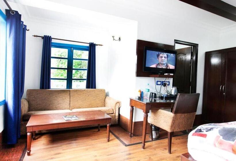 酒店 Manu Maharani Regency