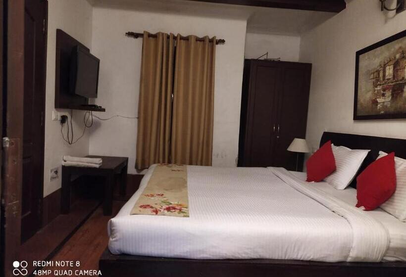 酒店 Manu Maharani Regency