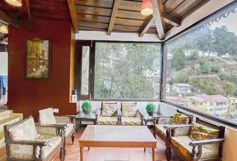 酒店 Manu Maharani Regency