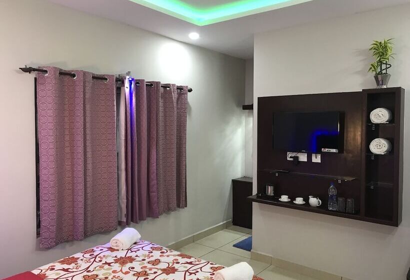 Отель Mehakira Holiday Inn