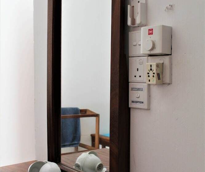 ホテル Mounts Edge Regency