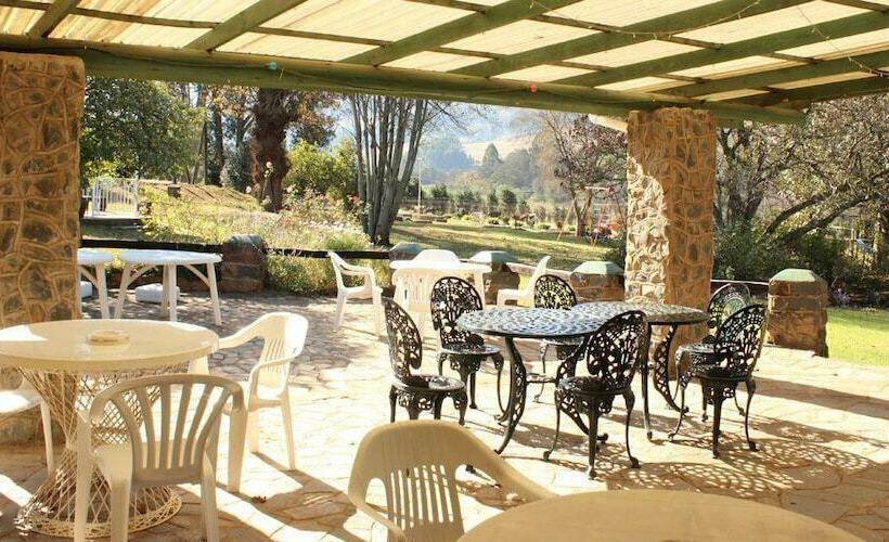 בית מלון כפרי Oaks Lifestyle Farm & Holiday Resort