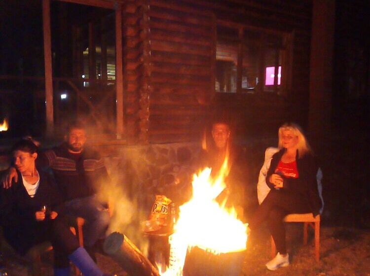 酒店 Oba Kutuk Evleri