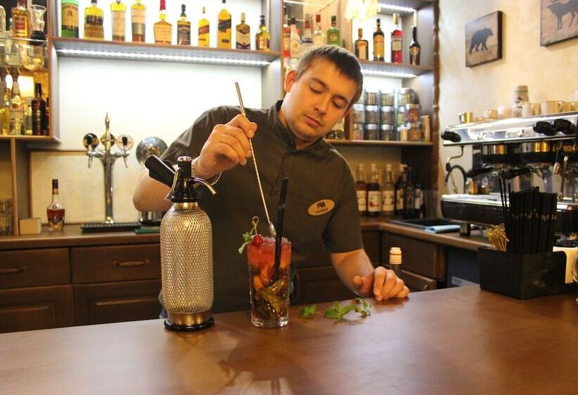 هتل Ohotnichiy Sezony