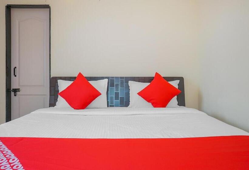 호텔 Oyo 16053 Ema Happy Stay