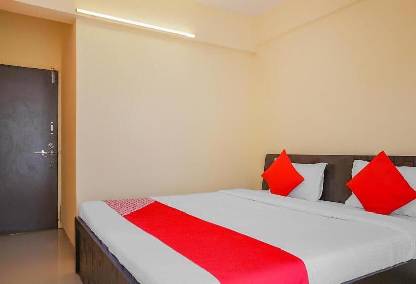 호텔 Oyo 16053 Ema Happy Stay