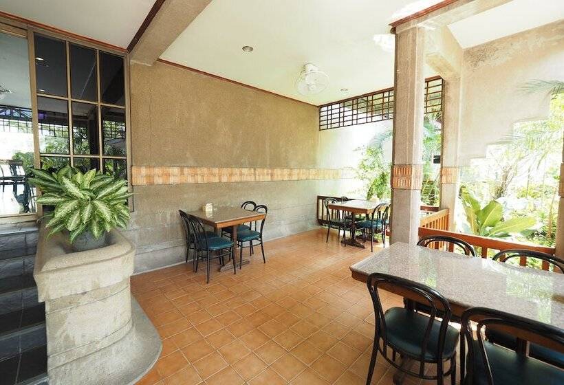 Pachara Hotel And Restaurant