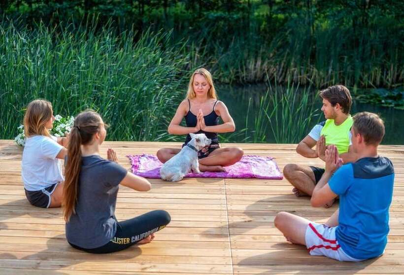 فندق Pałac Alexandrinum