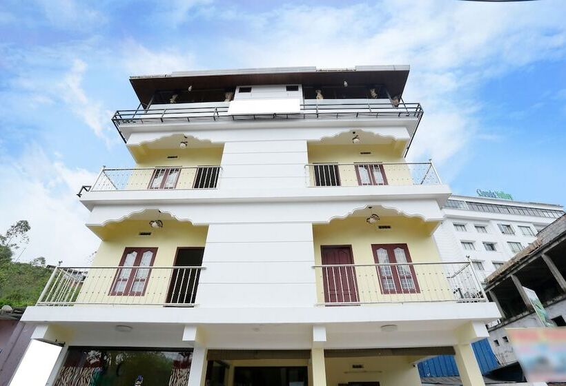 Отель Pranav 4 Seasons By Oyo Rooms