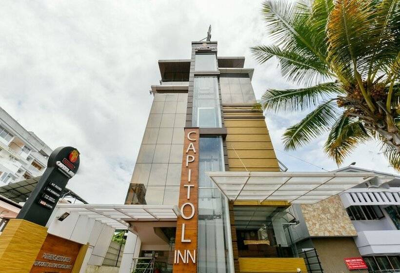 ホテル Puthens Capitol Inn, Ernakulam By Oyo