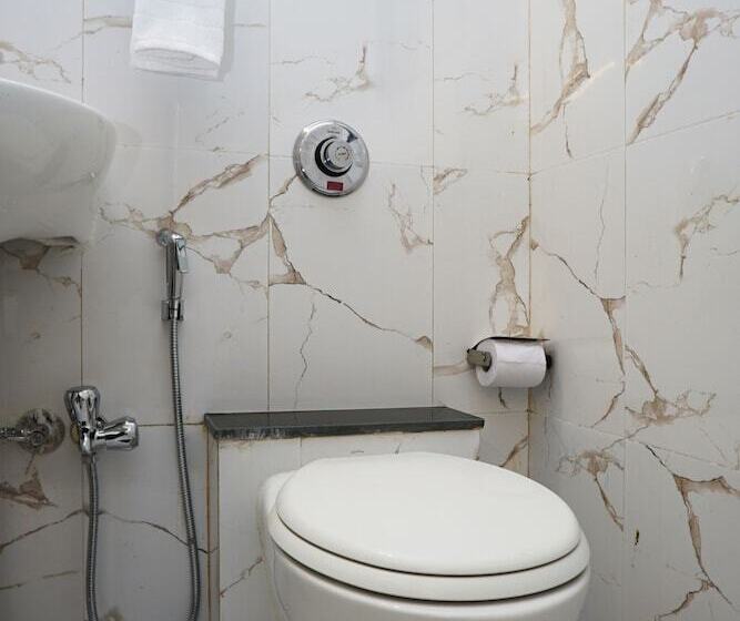 호텔 Resonare Residency By Oyo Rooms