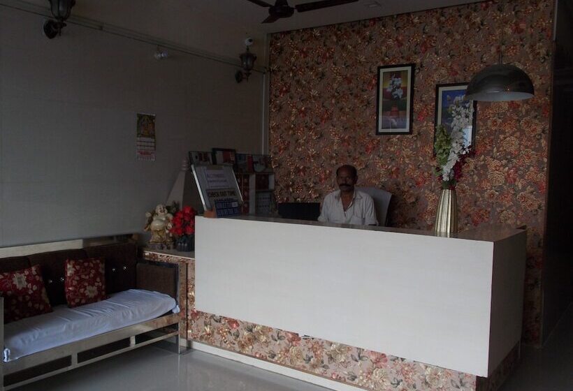 فندق Roopam Dudhwa