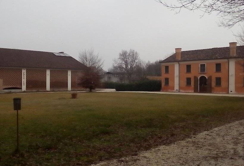 فندق ريفى Ca Guerriera