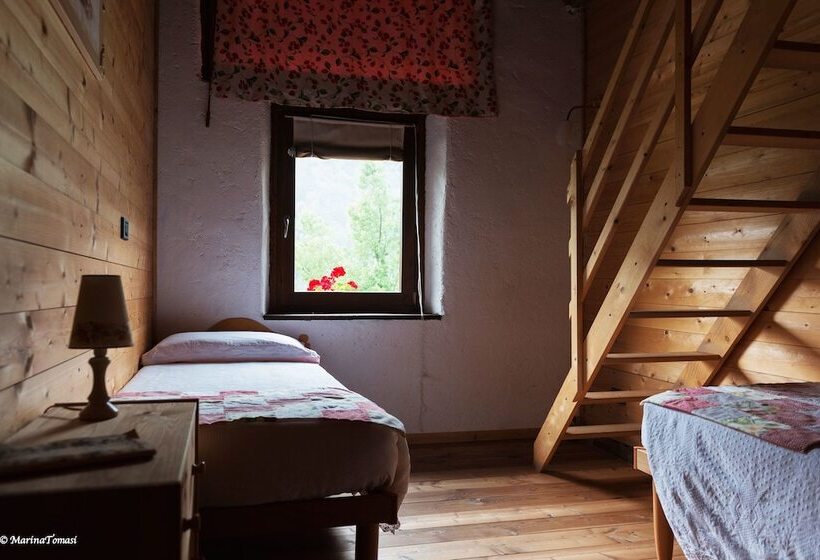 בית מלון כפרי Le Fratte