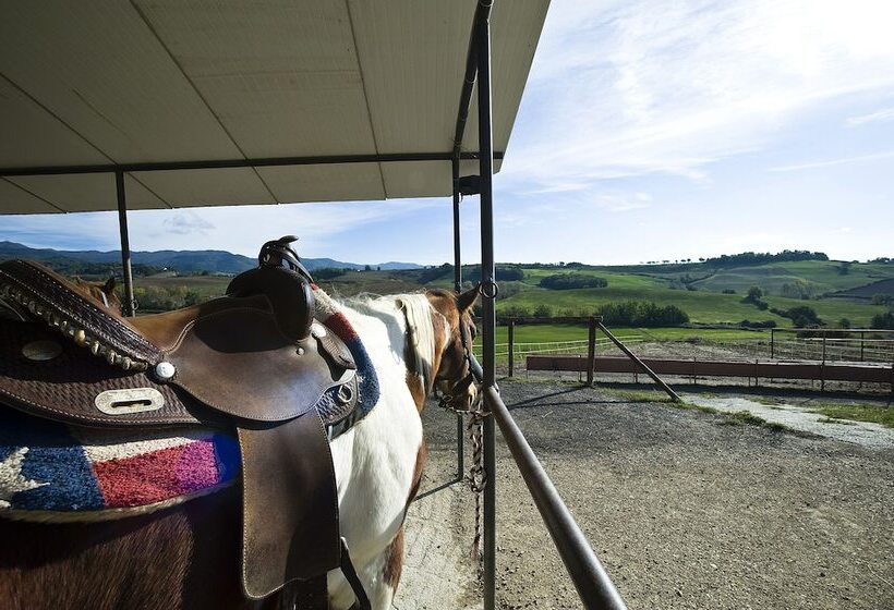 Сельский отель Toscana Ranch