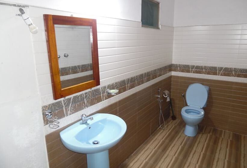 호텔 Sea Breeze Inn Talalla