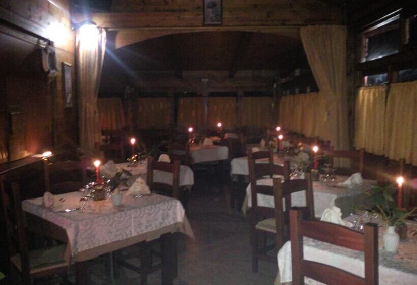 فندق Sena Park Village