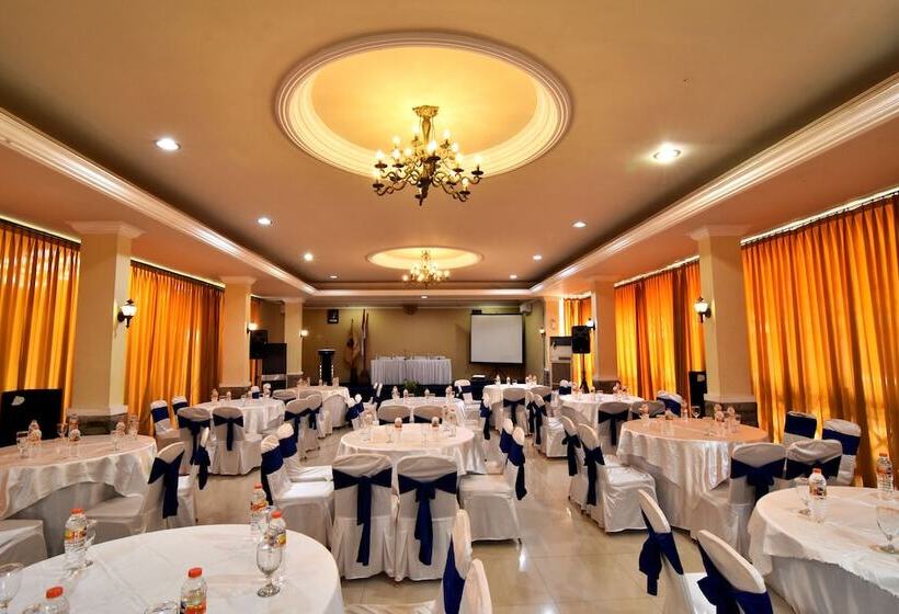 Hotel Sendang Sari