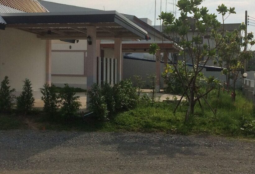 酒店 Suanrak Resort