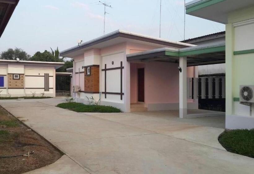 酒店 Suanrak Resort