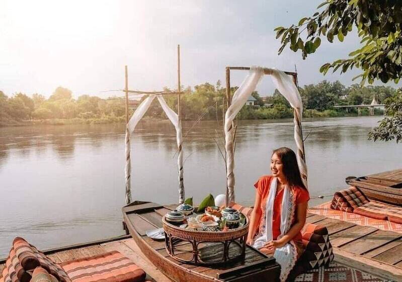 Отель The Antique Riverside Resort