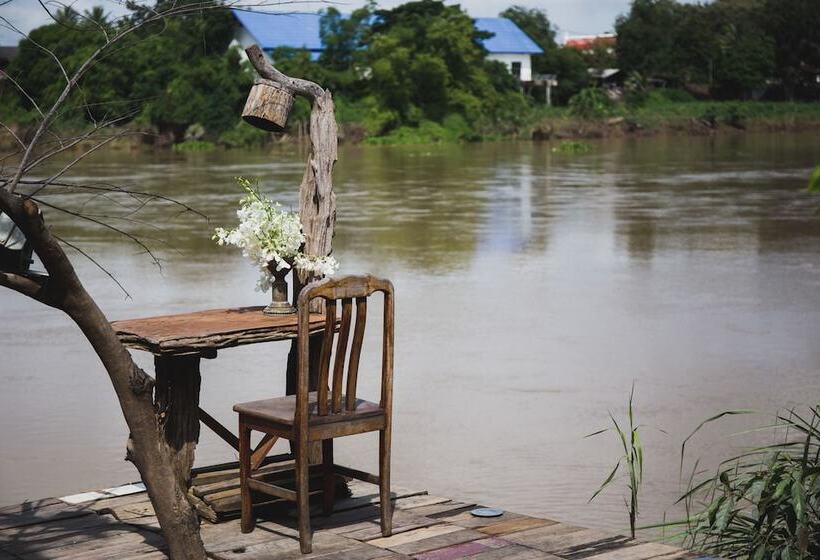 Отель The Antique Riverside Resort