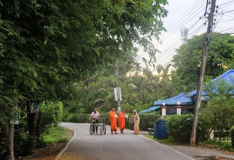 Отель The Antique Riverside Resort