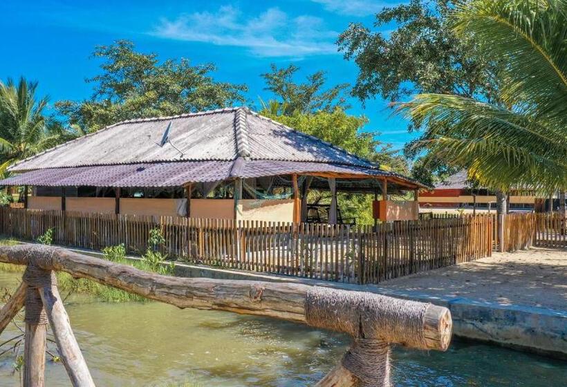 בית מלון כפרי The Cove Pasikuda