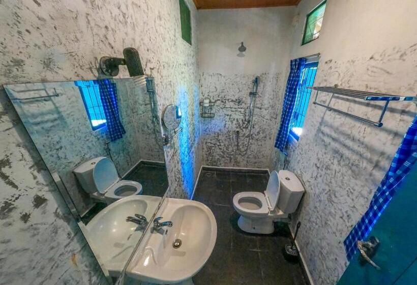 בית מלון כפרי The Cove Pasikuda