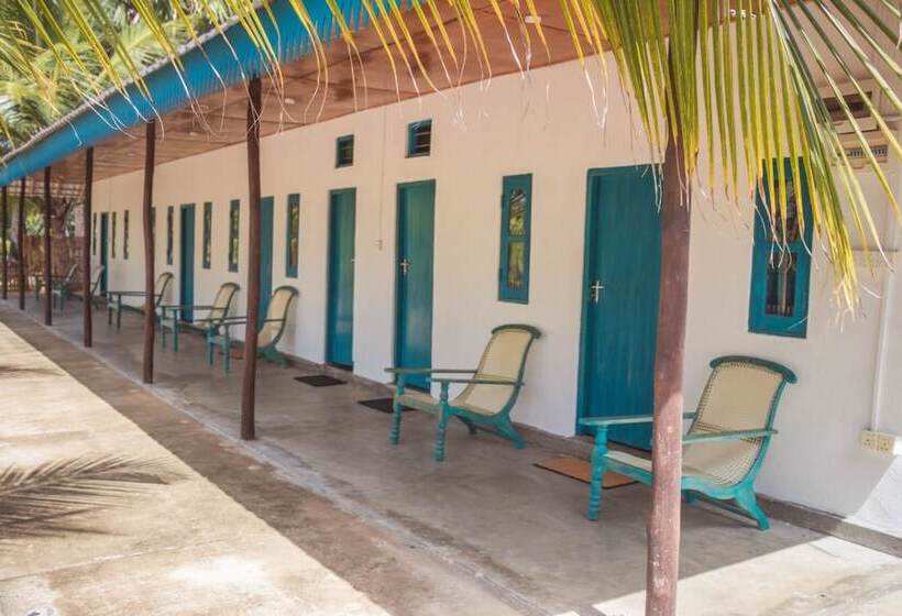 בית מלון כפרי The Cove Pasikuda