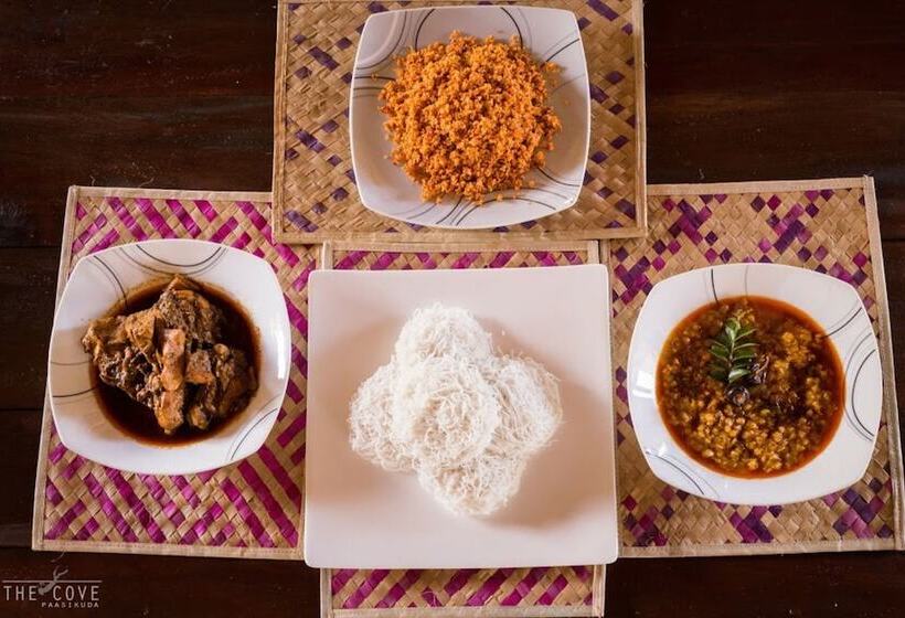 בית מלון כפרי The Cove Pasikuda