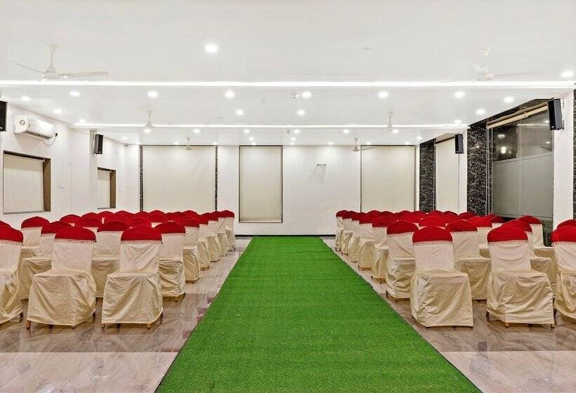 בית מלון כפרי The Fern Residency Parbhani