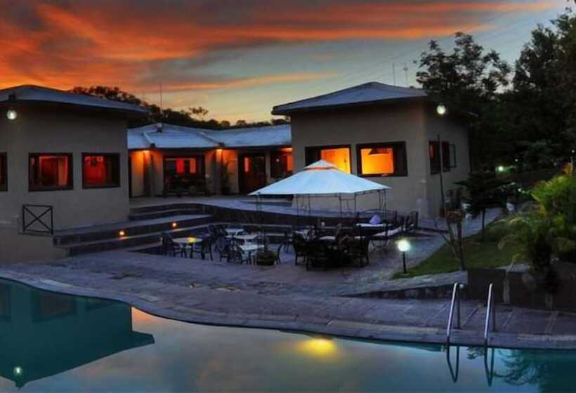 בית מלון כפרי The Kikar Lodge