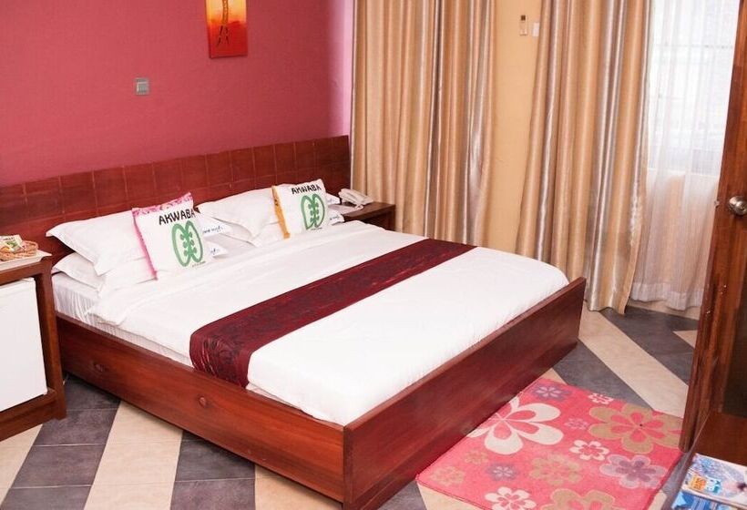 Отель Triple Hill