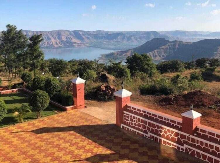 בית מלון כפרי Valley Exotica