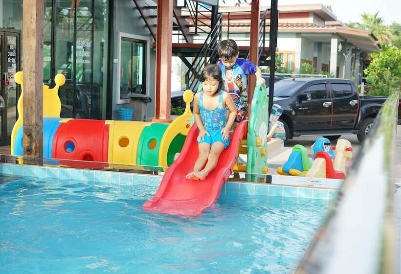 Отель Veerada Boutique Home