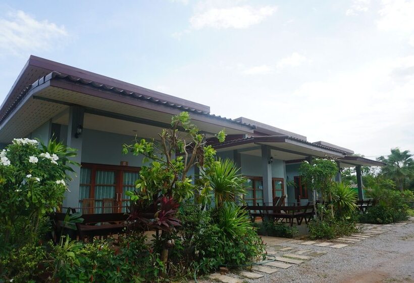 Отель Veerada Boutique Home