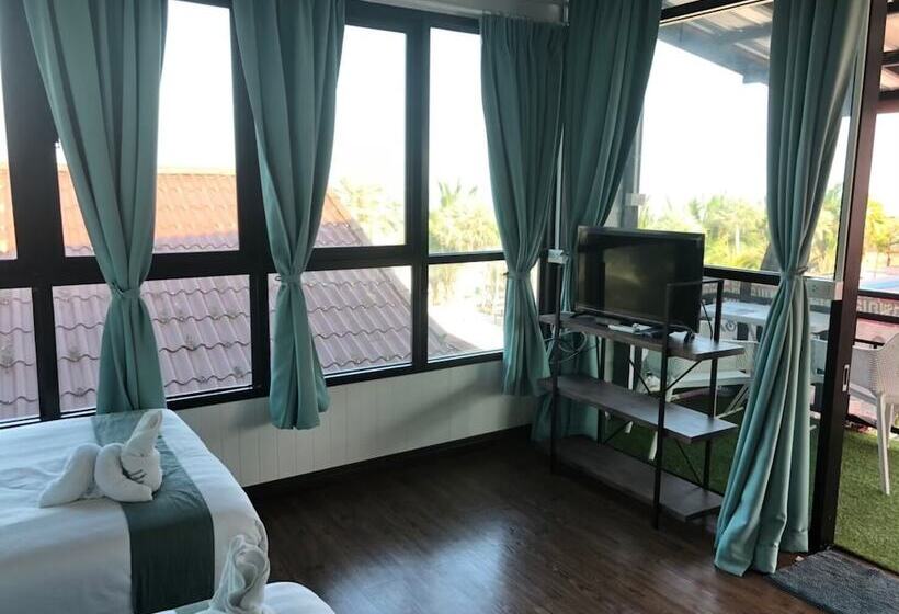 Отель Veerada Boutique Home