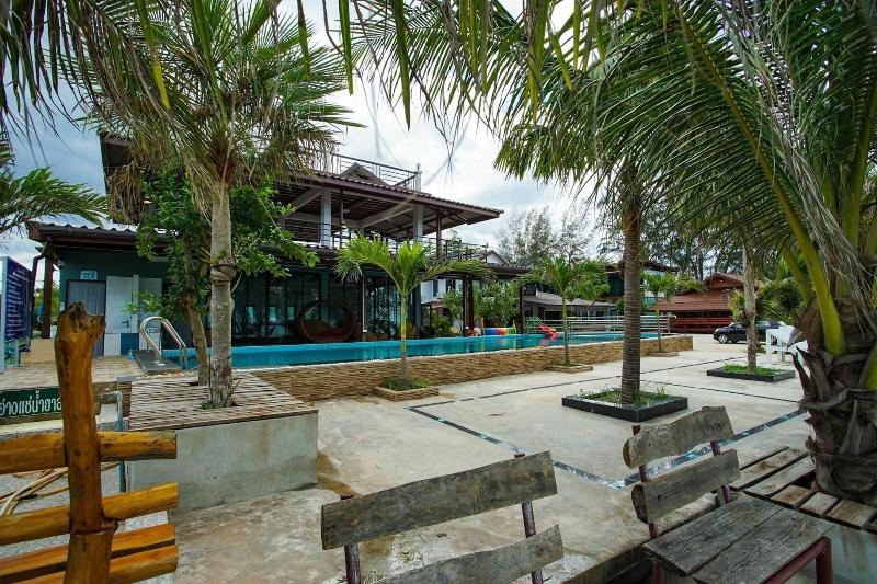 Отель Veerada Boutique Home