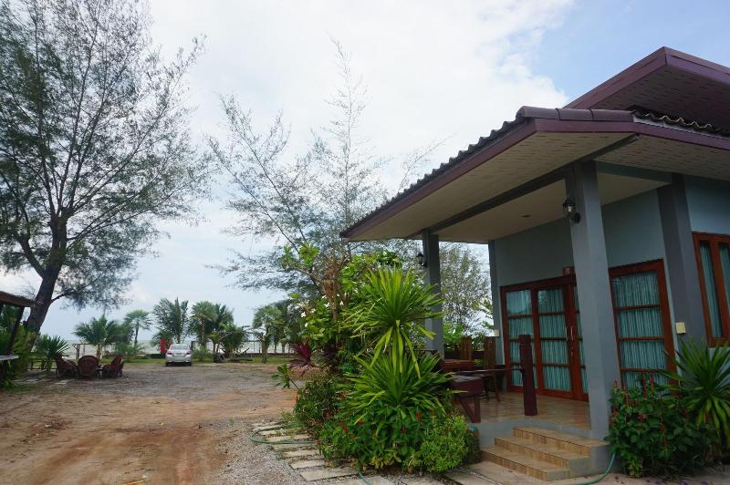 Отель Veerada Boutique Home