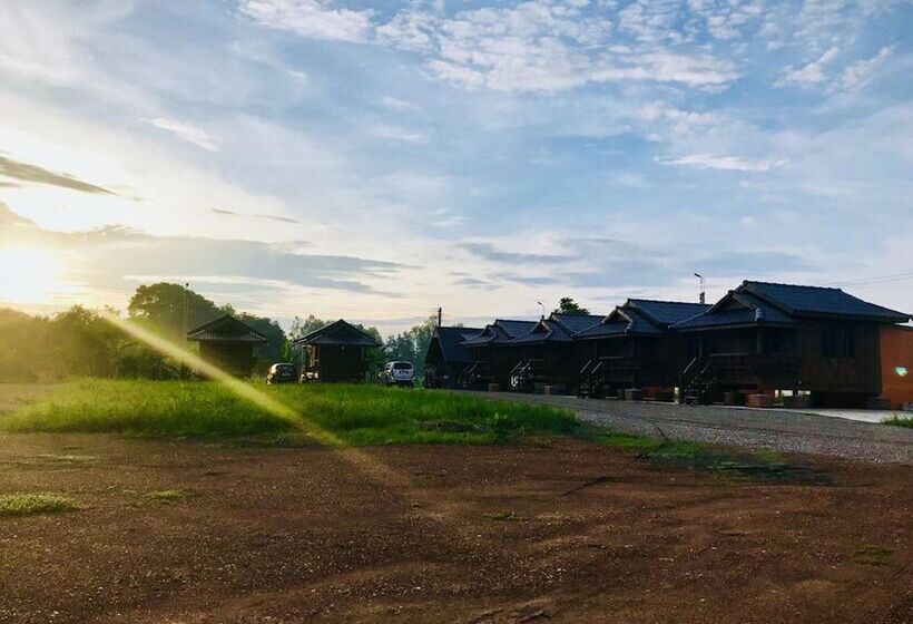 فندق We Care Resort