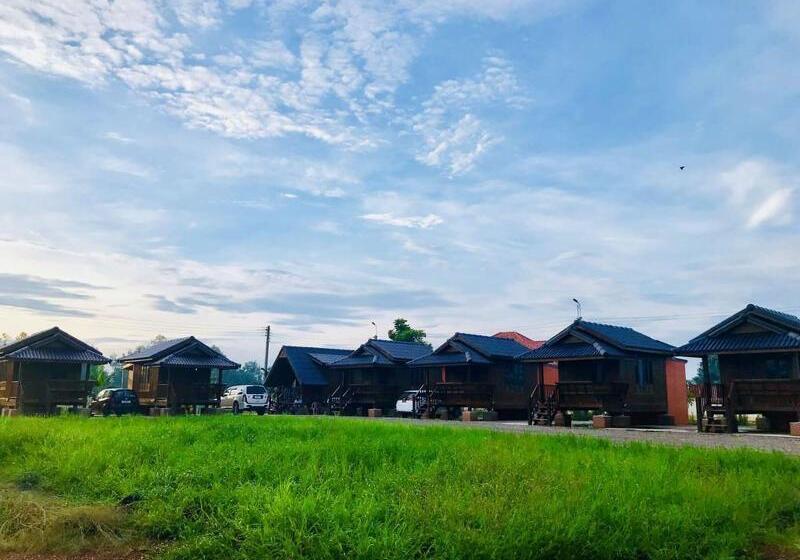 فندق We Care Resort