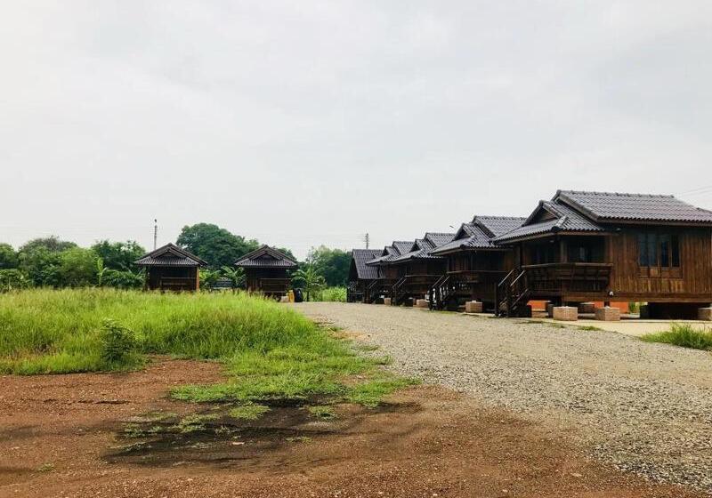 فندق We Care Resort