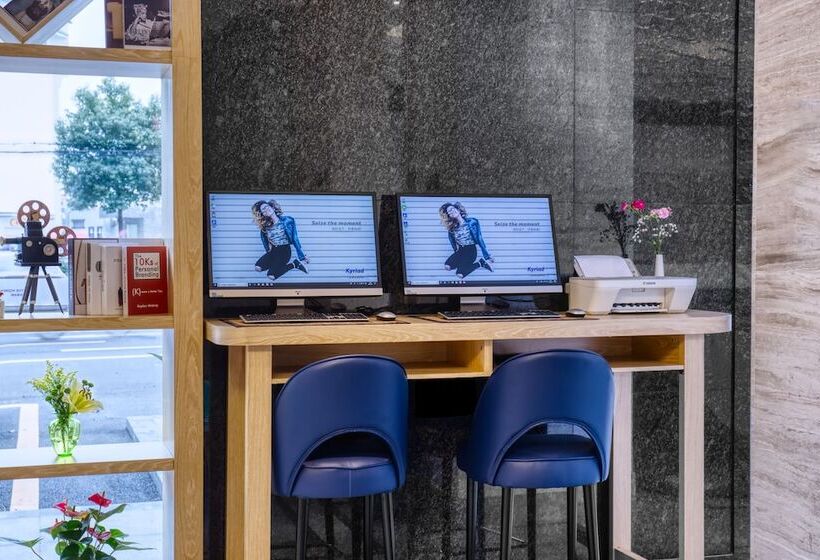 Kyriad Marvelous Hotel Airport Branch