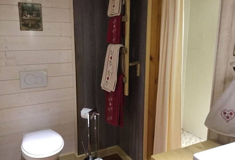 La Ferme De Là Haut B&b