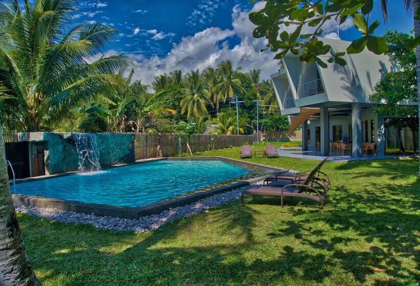 Mahi Mahi Dive Resort