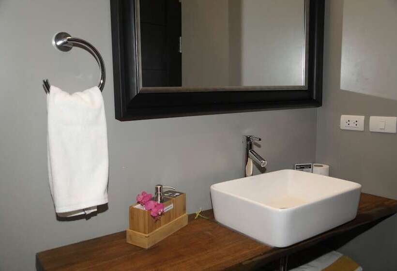 Mahi Mahi Dive Resort