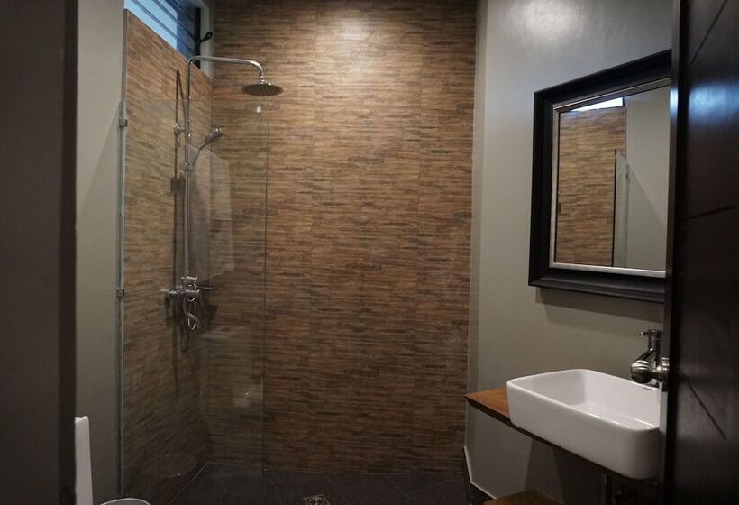 Mahi Mahi Dive Resort